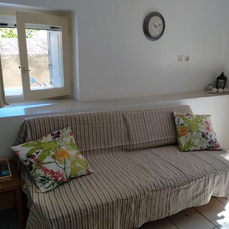 Artemis Ermoupoli Centre Appartement Pour Petit Budget Backpackers Eksteriør bilde