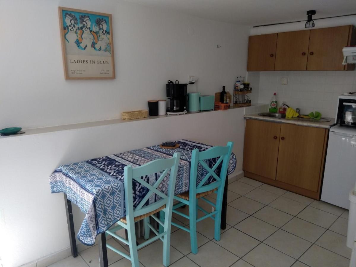 Artemis Ermoupoli Centre Appartement Pour Petit Budget Backpackers Eksteriør bilde