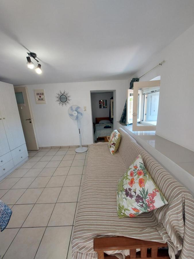Artemis Ermoupoli Centre Appartement Pour Petit Budget Backpackers Eksteriør bilde